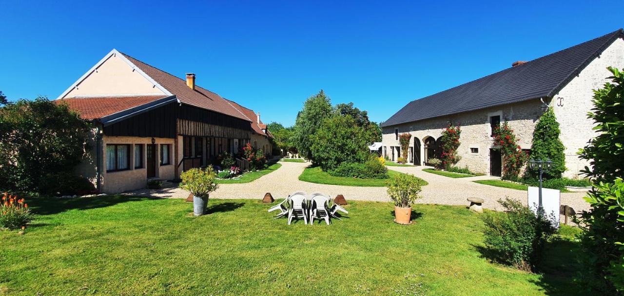 Apartamento Domaine Des Medards Beaulieu-sur-Loire Exterior foto